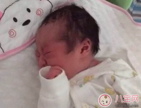 妈妈第一次看到自己生的宝宝是什么感觉 妈妈第一次看到自己生的宝宝是什么感觉